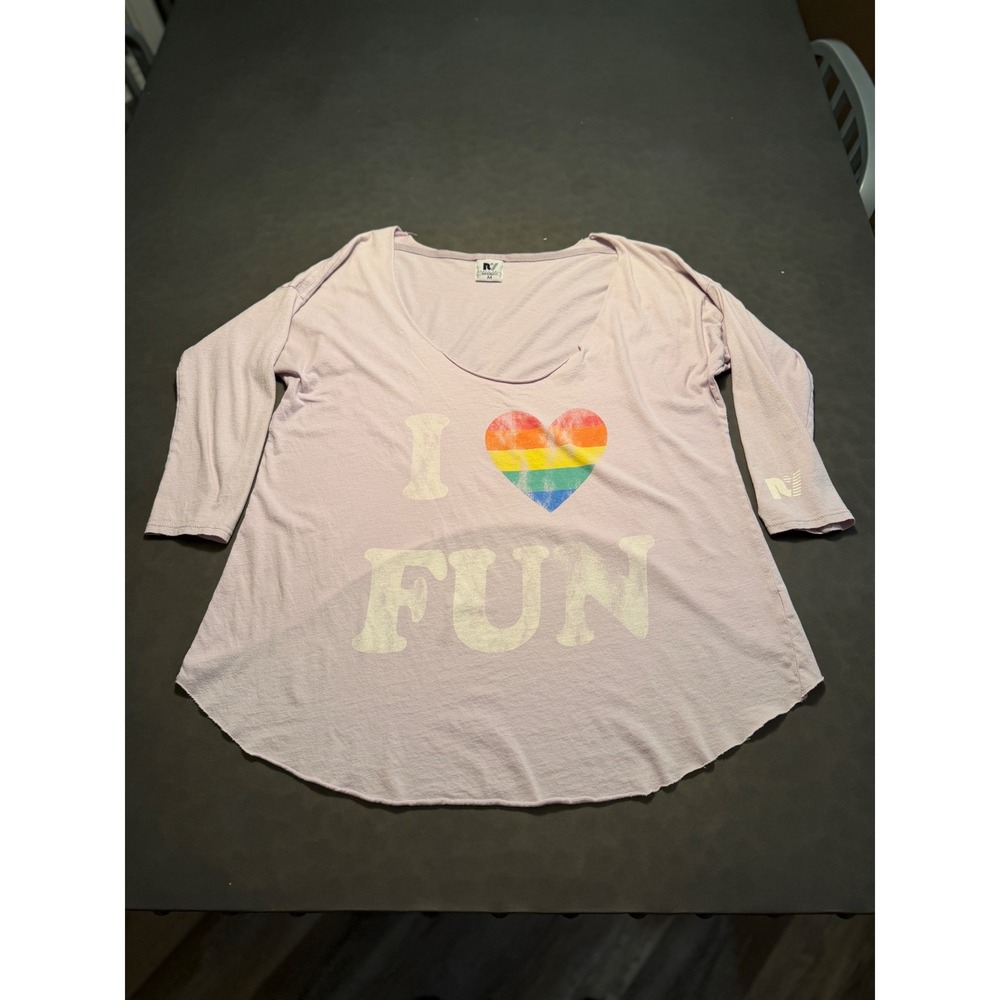 Rebel Yell I Heart Fun Rainbow Pride High Low Graphic Tee Purple Medium USA